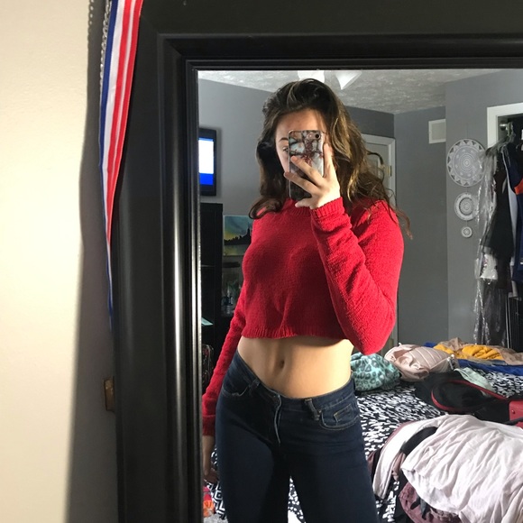 sweater - Picture 2 of 3